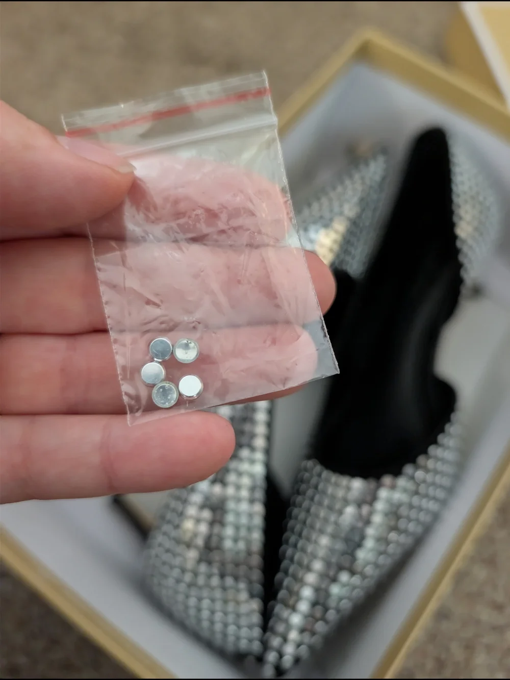 NIB MICHAEL Michael Kors Elyse Studded D'Orsay Kitten Heel Pumps Black 7.5